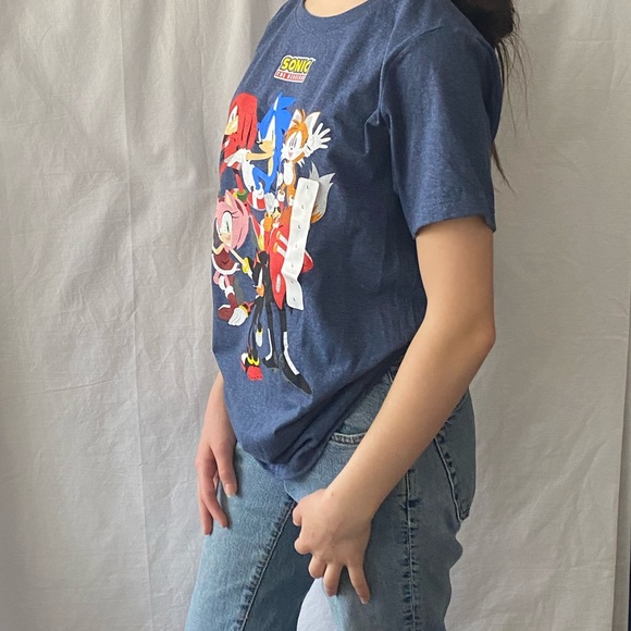 Sonic The Hedgehog top - Picture 5 of 8